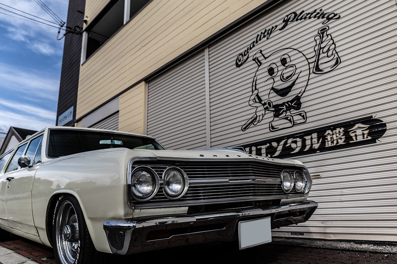 シャッターと社長車