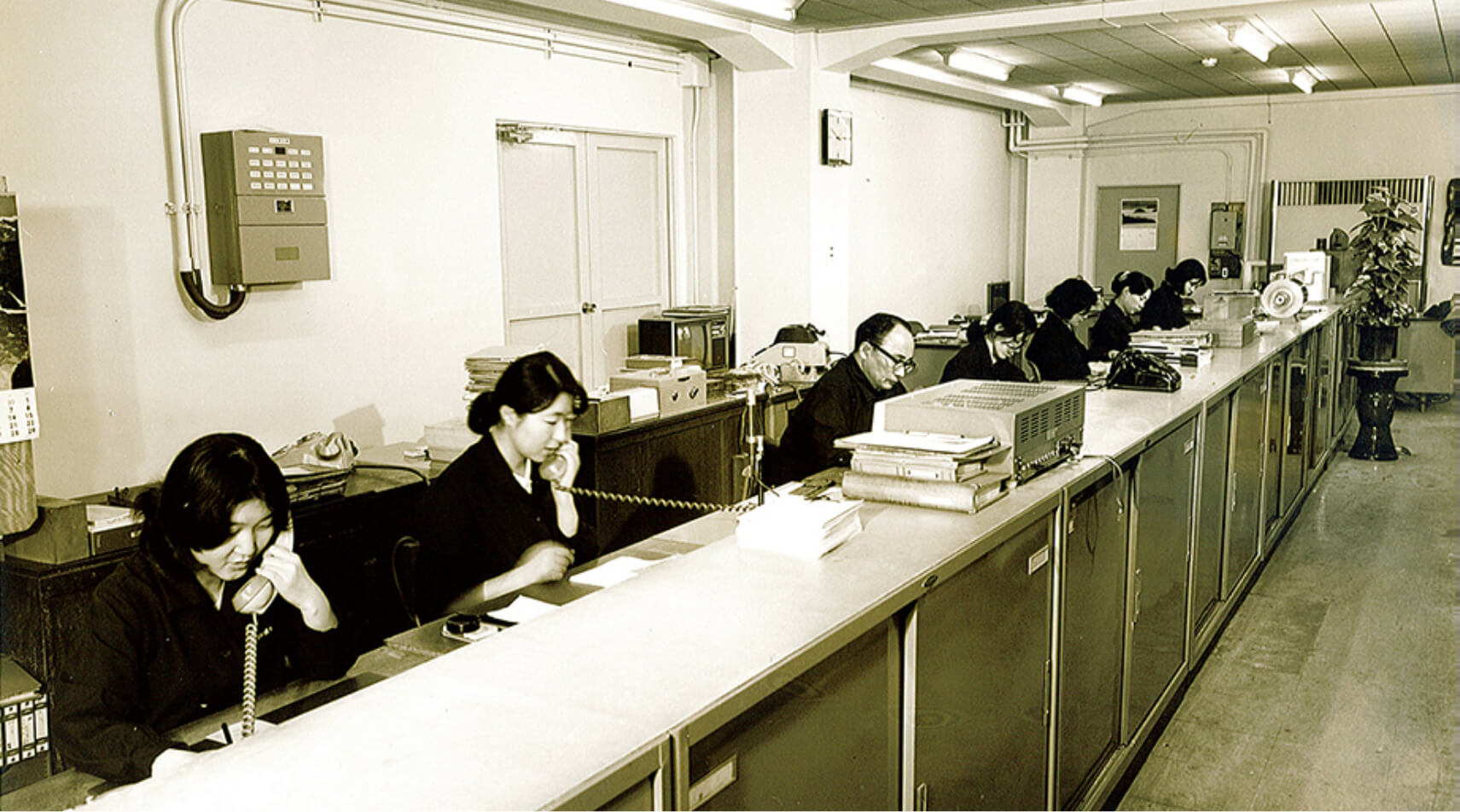 本社工場2F事務建屋（1970年代）